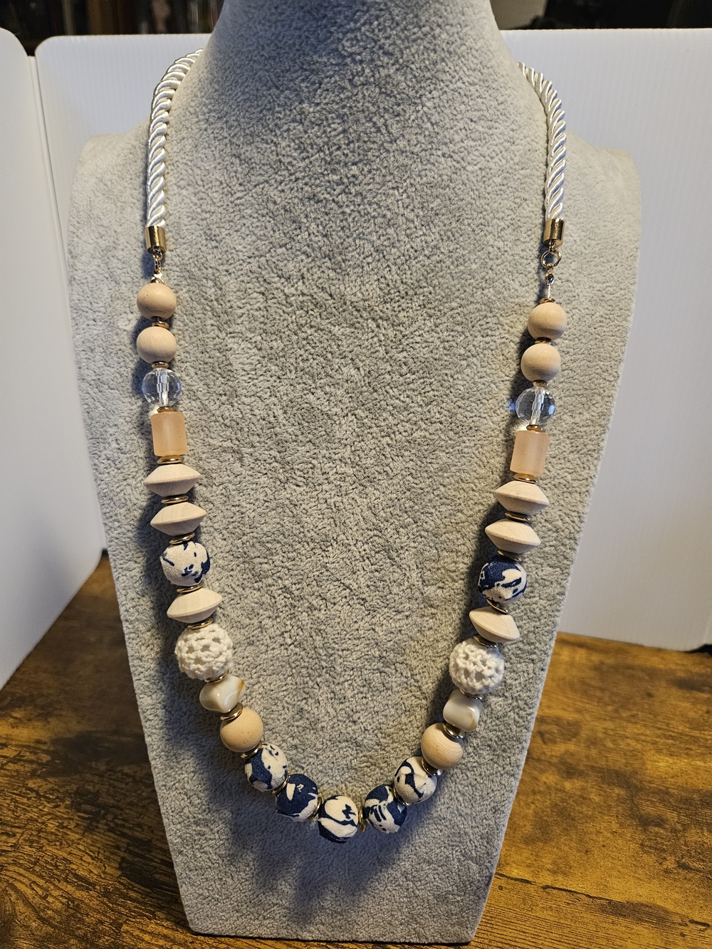 Plunder Beige and Navy Bead Necklace